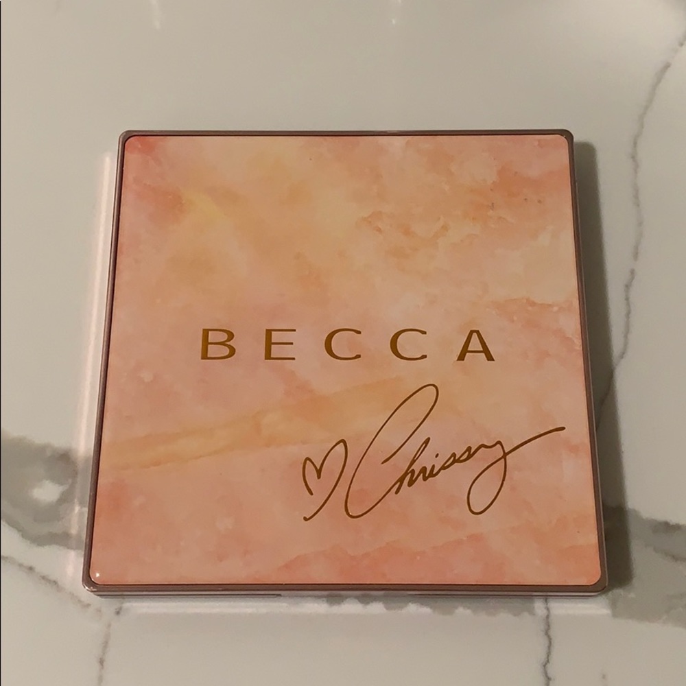 Becca x Chrissy Teigen Glow Face Palette
